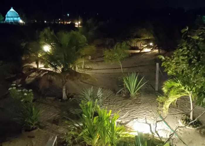 Barefoot Kitehouse